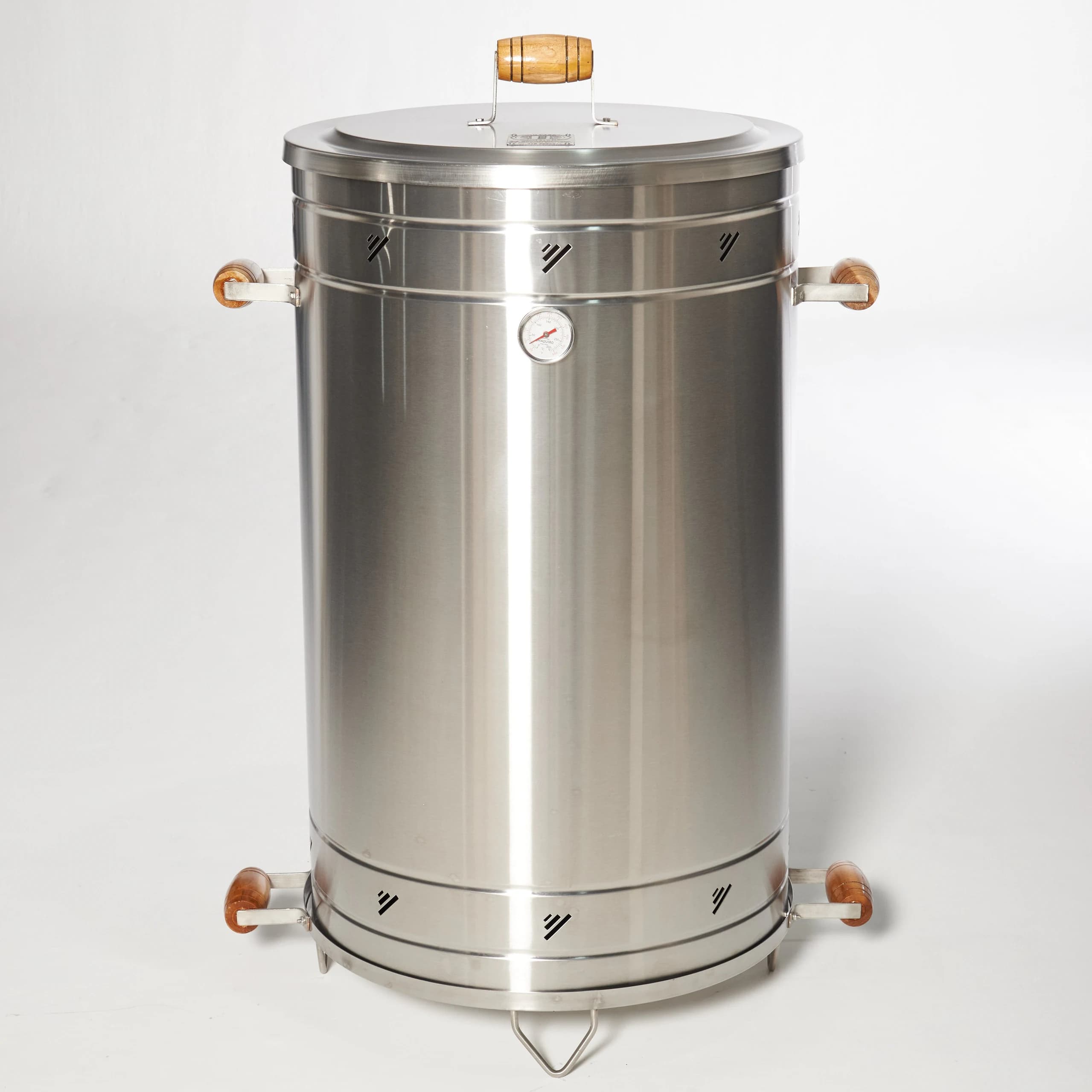 90 lb Barrel Smoker · 304 Stainless Steel