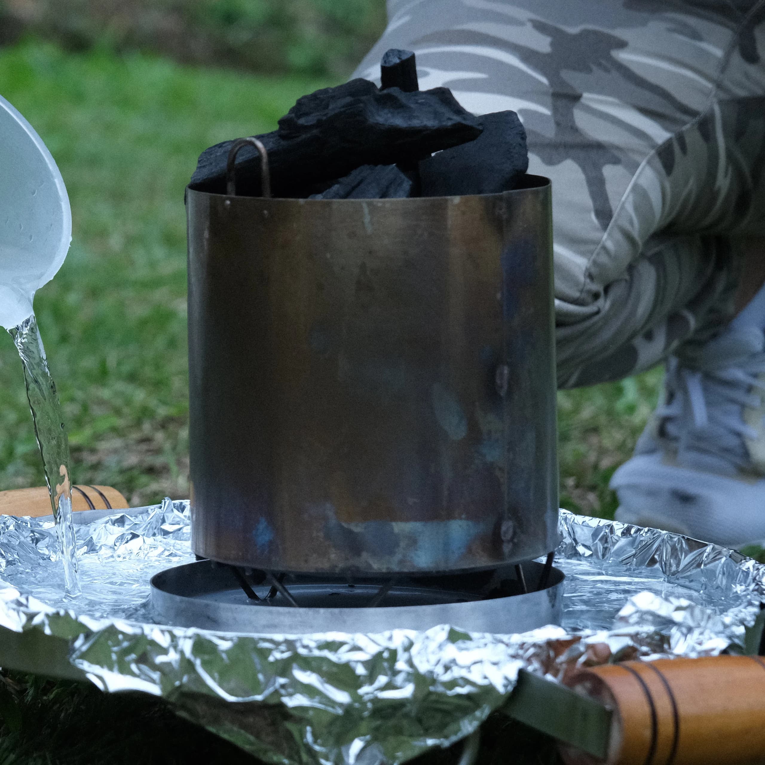 Minions Chimney Starter with Ash Pan